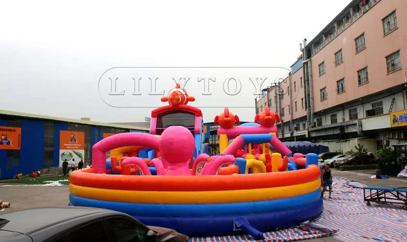 inflatable obstacle course-29