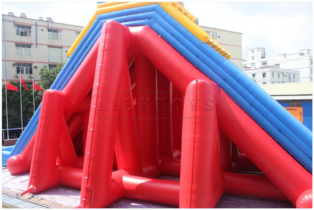 giant inflatable slide-3