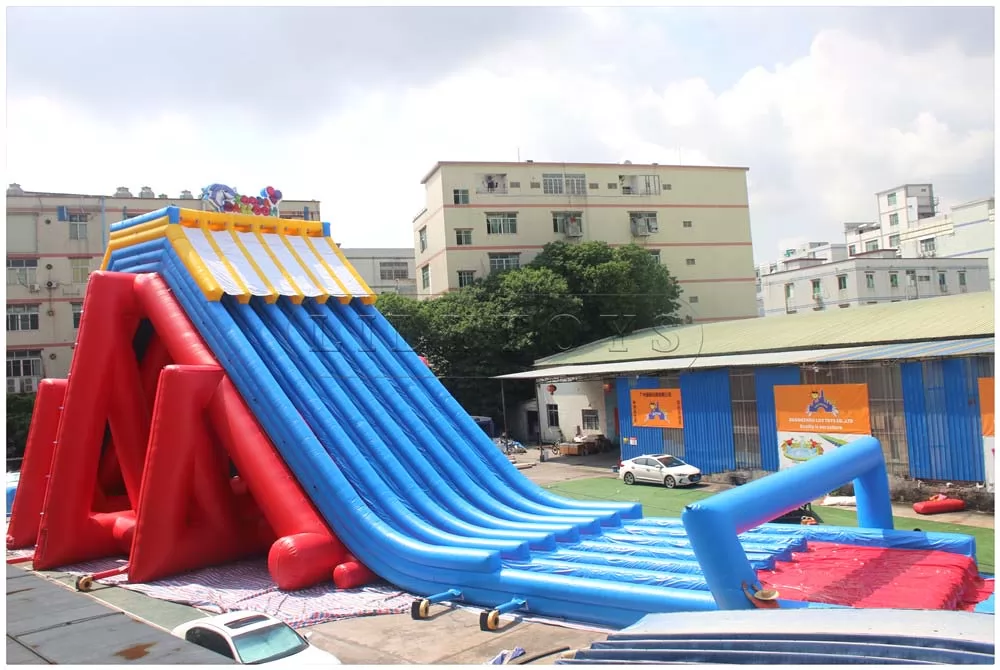 giant inflatable slide-3