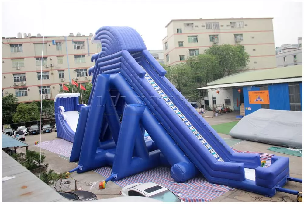 giant inflatable slide-06