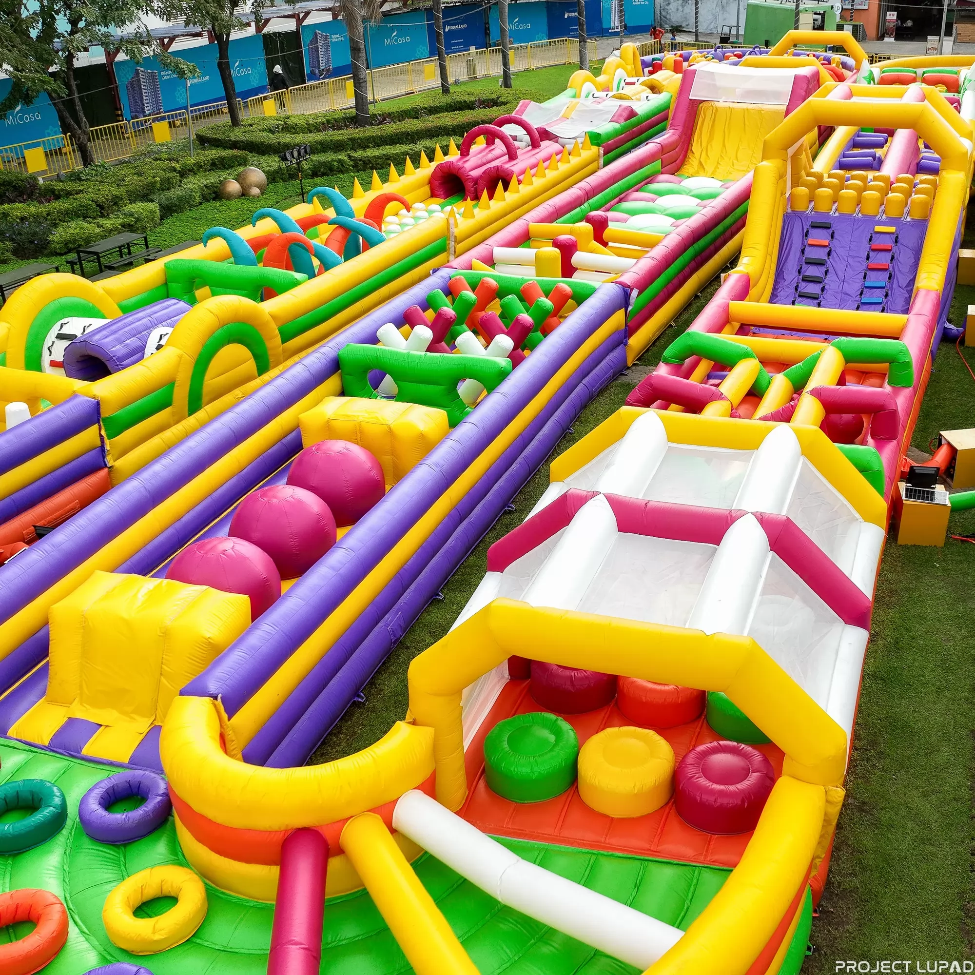 Outdoor colorful inflatable slide bouncy castle  Amusement Park for Singapore
