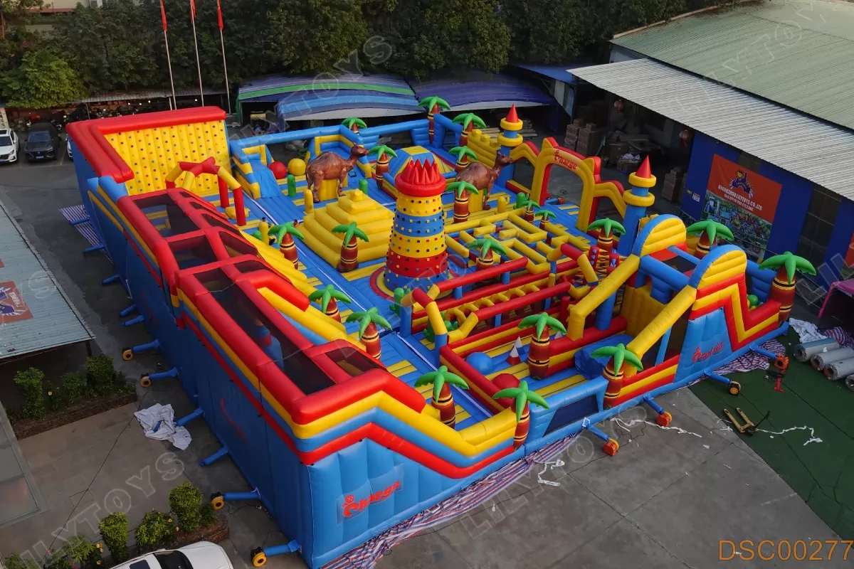 customized big bouncy castle with slide and maze