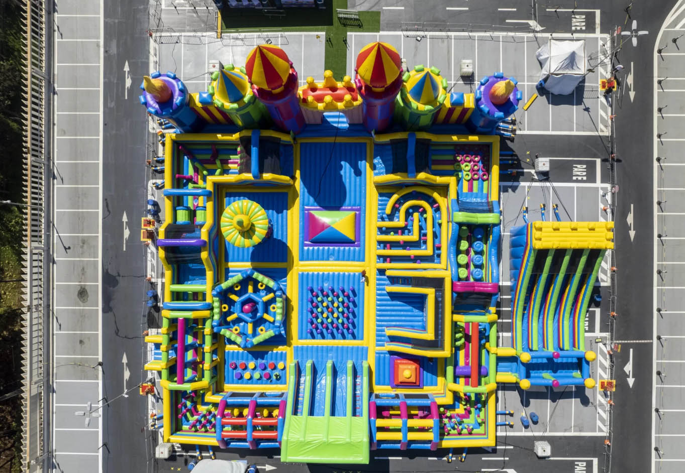 big castle inflatable park obstacle couse playground