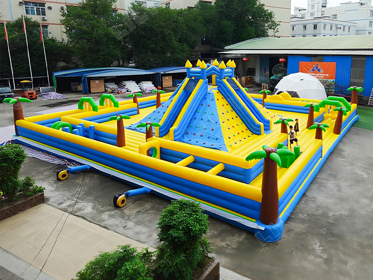 Commercial Inflatable Theme Park