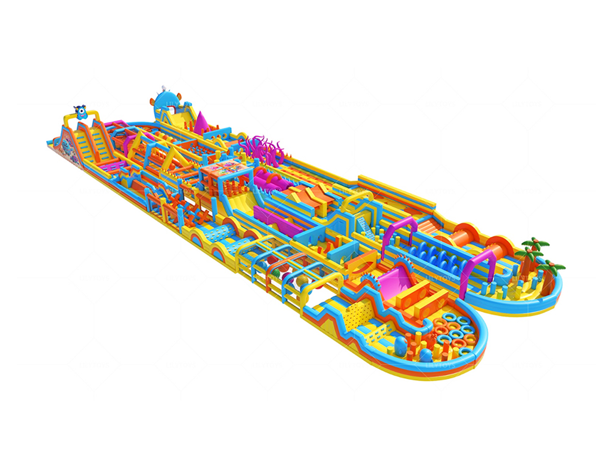 Giant Inflatable Bouncy Park