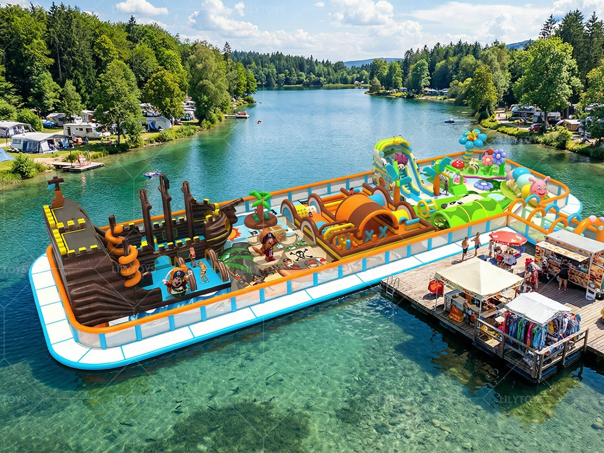 Inflatable Water Bouncy Park